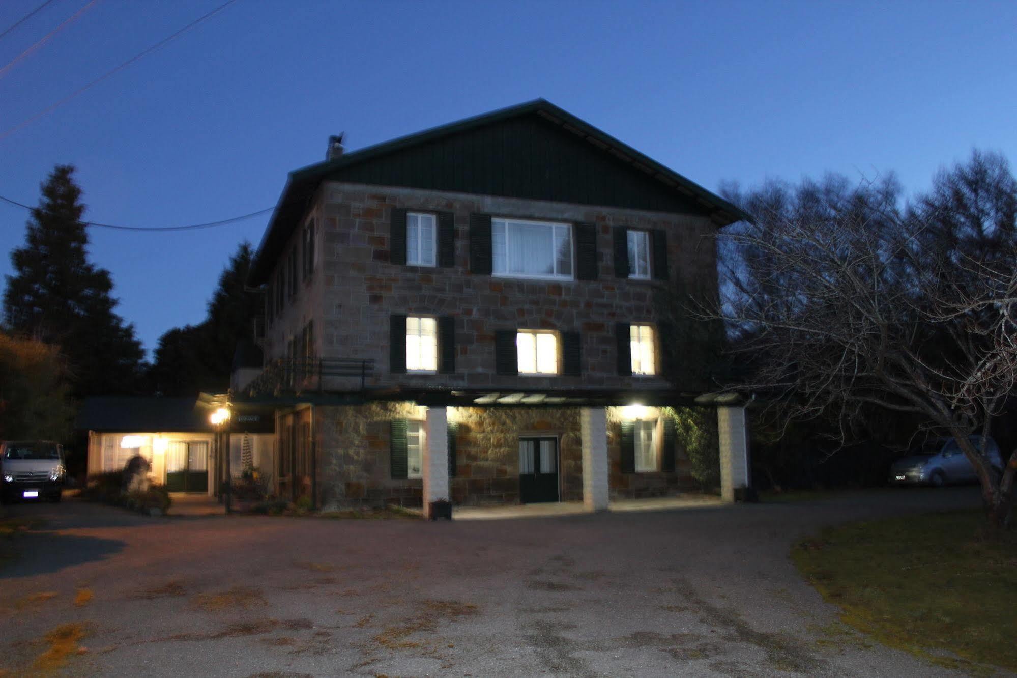 The Mill House Motel Herbert Exterior photo